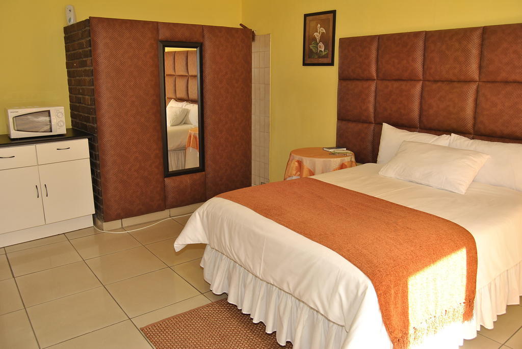 Ethen Guesthouse โพเลอกวาเน ห้อง รูปภาพ